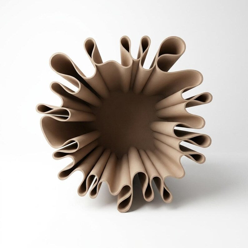 Wavy Bloom Vessel