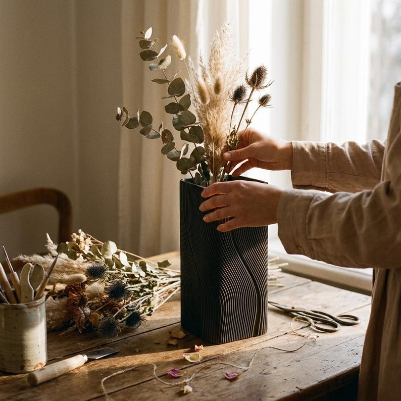 Ma Series Vase display
