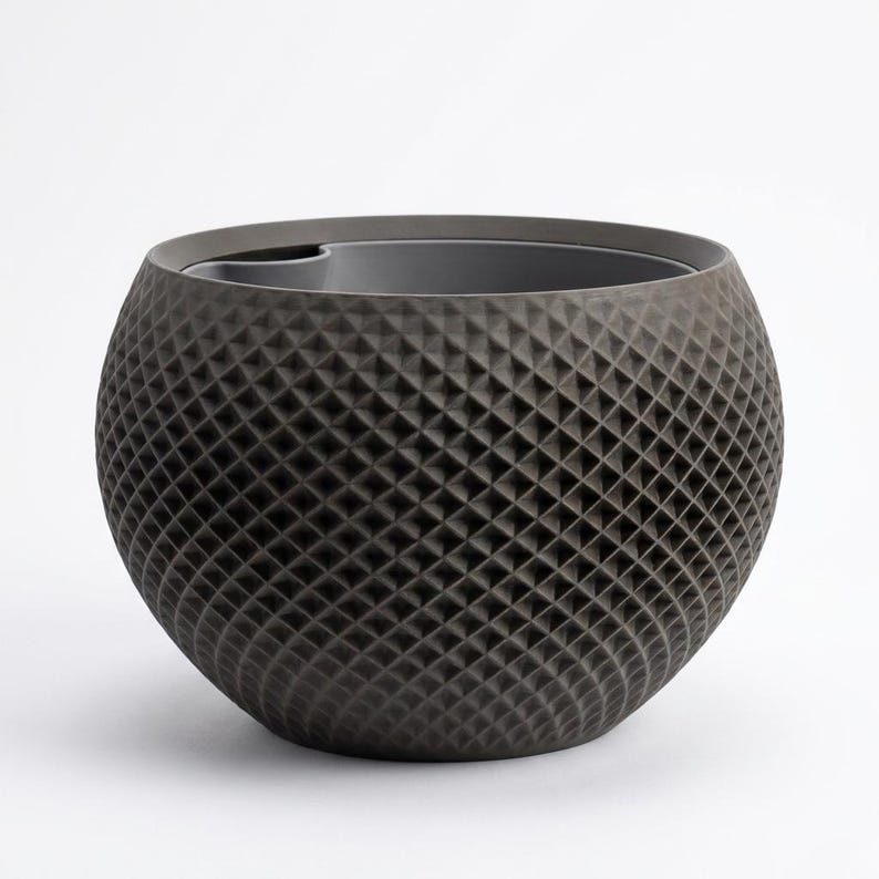 SFERA Organic Geometric Planter